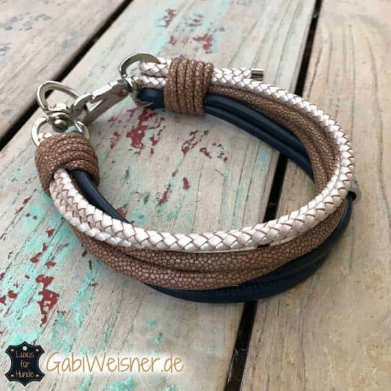 Hundehalsband aus Leder im Mix 3,5 cm breit gearbeitet, mit Farbwunsch.