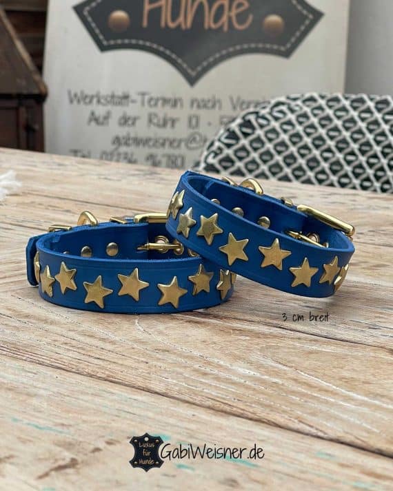 Windhundhalsband aus Leder in Blau, 3 cm breit, Sterne in goldfarben