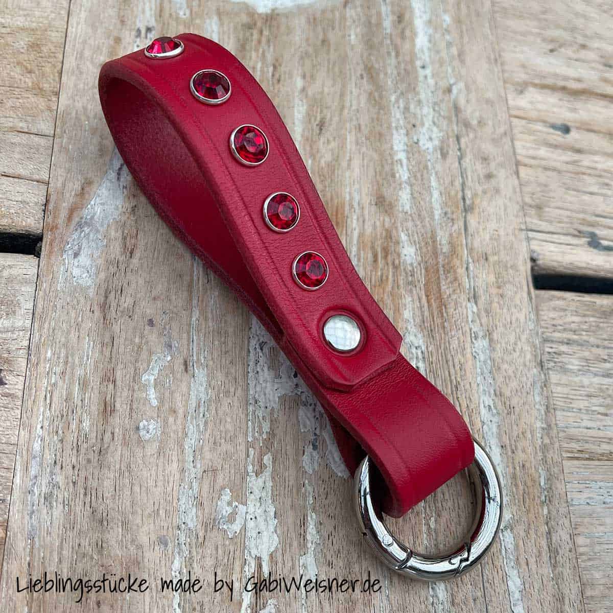 Schlüsselband aus Leder in Rot, 25 mm breit