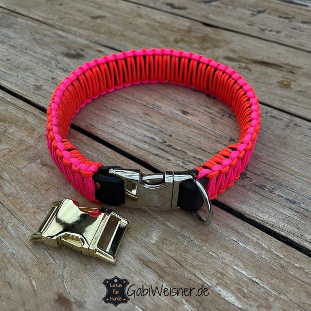 Hundehalsband Klickverschluss in silber oder goldfarben Gabi Weisner Neon Pink Orange.