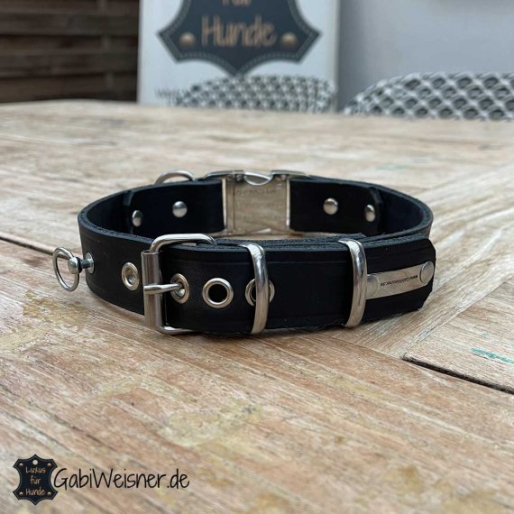 Hundehalsband aus Leder mit Klick und verstellbar.