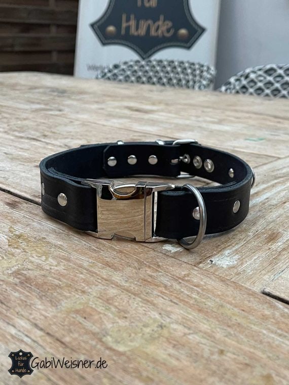 Hundehalsband aus Leder mit Klick verstellbar