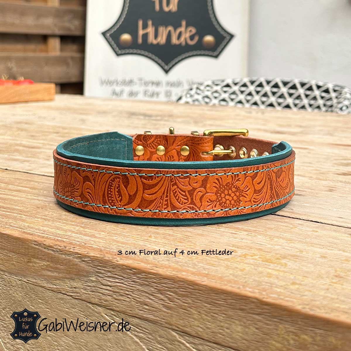 Hundehalsband aus Leder mit Floral-Prägung in Cognac