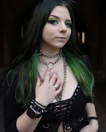 Choker aus Leder und mit Zugstoppkette aus Edelstahl, mit oder ohne Namensschild.