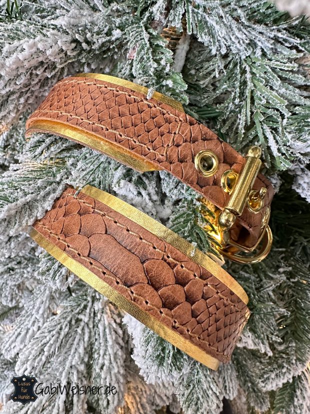 Hundehalsband mit Metallic Leder