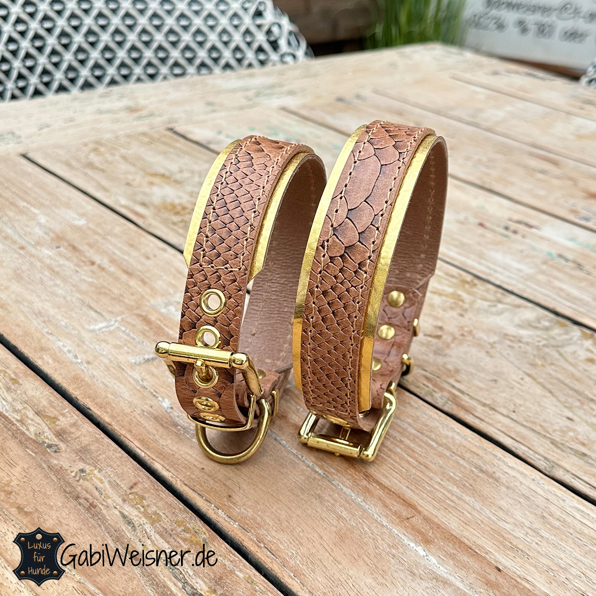 Hundehalsband mit Metallic Leder