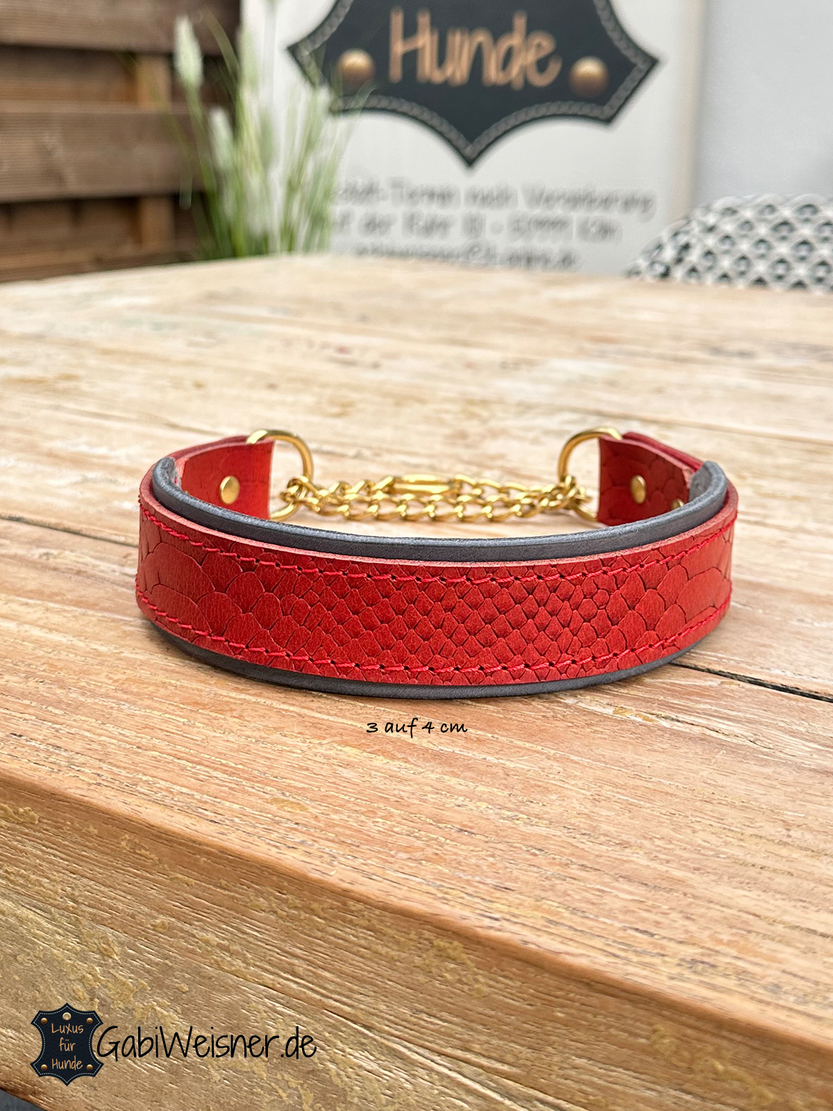 Zugstopp Hundehalsband aus Leder mit Schlangenprägung