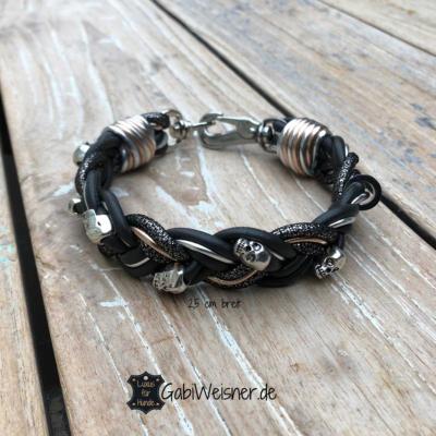 Hundehalsband-kleine-Hunde-Leder-schwarz-silber-skull-1