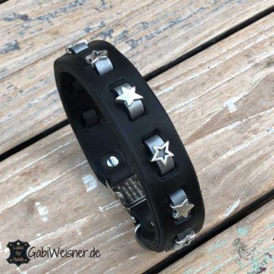 Hundehalsband-mit-Sternen-und-Klickverschluss,-dekoriert-mit-versilberten-Sternen-4