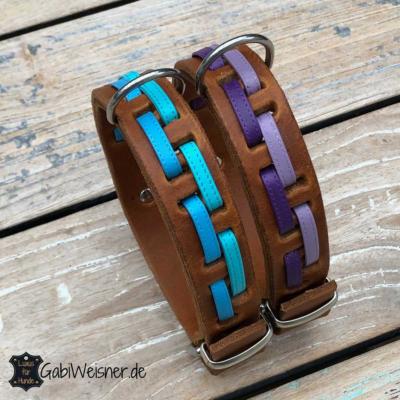 Hundehalsband Leder 25 mm breit und verstellbar. Nappaleder in Lila oder Blau auf Leder in Cognac