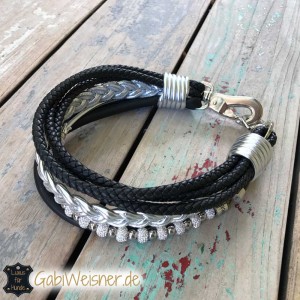 Luxus-Hundehalsband-Leder-mit-viel-Strass-und-Krone-1