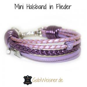 Mini-Hundehalsband-mit-Strass-Nappaleder-in-Lila